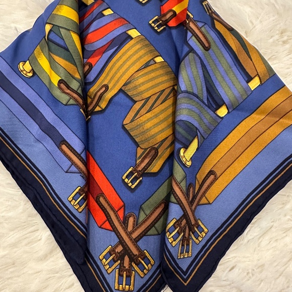 Hermes Neckerchief - Picture 5 of 6